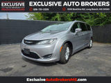Used 2019 Chrysler Pacifica Touring-L image 4