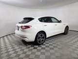 Used 2019 Maserati Levante image 3