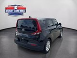 Used 2021 Kia Soul LX image 3