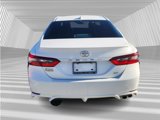 Used 2022 Toyota Camry SE image 3