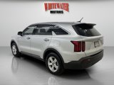 Used 2021 Kia Sorento LX image 2