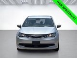 Used 2023 Chrysler Voyager LX image 2