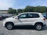Used 2010 Volkswagen Tiguan SE image 2