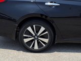 Used 2022 Nissan Altima 2.5 SV w/ SV Premium Package image 3