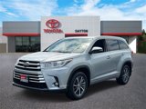 Used 2018 Toyota Highlander XLE image 2