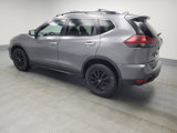 Used 2018 Nissan Rogue SV image 3