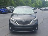 Used 2015 Toyota Sienna SE Premium image 3