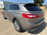 Used 2017 Lincoln MKX Select image 3