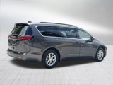 Certified 2022 Chrysler Pacifica Touring-L image 4