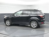 Used 2017 Ford Escape SE w/ Equipment Group 201A image 5