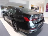 Certified 2022 BMW 740i xDrive w/ M Sport Package image 4