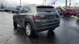 Used 2022 Jeep Compass Latitude image 2