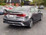 Used 2022 Kia Forte GT-Line image 2