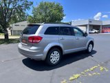 Used 2018 Dodge Journey SE image 3