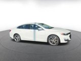 Used 2024 Chevrolet Malibu LT image 2
