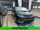 Used 2017 Chrysler Pacifica Touring-L Plus w/ Tire & Wheel Group image 2