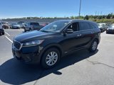 Used 2020 Kia Sorento LX w/ LX I4 Convenience Package image 2
