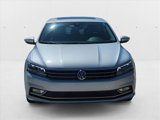 Used 2018 Volkswagen Passat 2.0T SEL Premium image 2