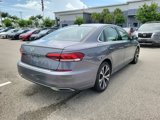 Used 2022 Volkswagen Passat 2.0T SE image 5