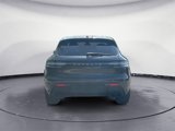 Certified 2022 Porsche Macan image 6