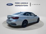 Used 2022 Volkswagen Jetta SE image 5