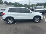Used 2015 Volkswagen Tiguan S image 2