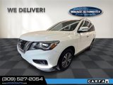 Used 2017 Nissan Pathfinder SV image 2