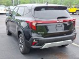 Used 2024 Kia Seltos LX image 4