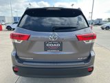 Used 2019 Toyota Highlander XLE image 4