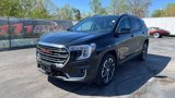 Used 2022 GMC Terrain SLT w/ Tech Package image 3