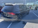 Used 2022 Volkswagen Tiguan SE image 4