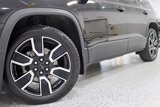 Used 2021 GMC Acadia SLT w/ Elevation Edition image 4