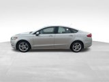 Used 2018 Ford Fusion SE w/ Fusion SE Technology Package image 3