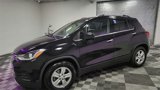Used 2020 Chevrolet Trax LT w/ LT Convenience Package image 4