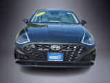 Used 2022 Hyundai Sonata SEL w/ Convenience Package image 2