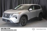 Used 2024 Nissan Rogue SV image 3