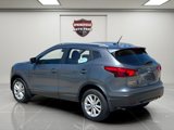 Used 2017 Nissan Rogue Sport SV image 3