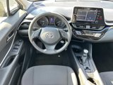 Used 2020 Toyota C-HR Limited image 2