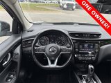 Used 2021 Nissan Rogue Sport SV w/ Technology Package image 3