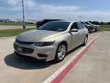 Used 2016 Chevrolet Malibu LT image 2
