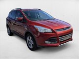 Used 2015 Ford Escape SE w/ Equipment Group 201A image 3