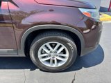 Used 2015 Kia Sorento LX image 2