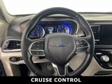 Used 2017 Chrysler Pacifica Touring-L image 5