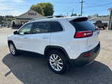 Used 2017 Jeep Cherokee Limited image 6
