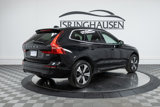Used 2023 Volvo XC60 B5 Core image 5