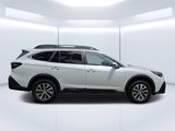 Used 2021 Subaru Outback Premium image 2