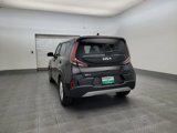 Used 2023 Kia Soul LX w/ LX Technology Package image 6
