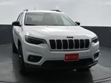 Used 2023 Jeep Cherokee Altitude Lux image 2