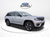 Used 2023 Jeep Grand Cherokee 4WD 4xe image 2