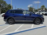 Certified 2022 Volkswagen Tiguan SE image 2